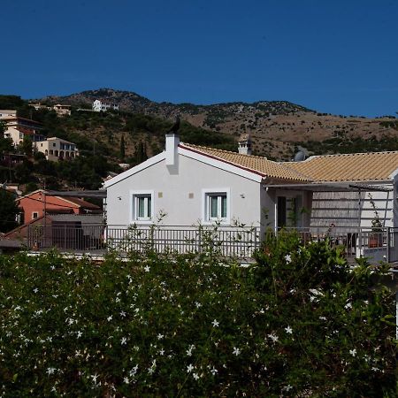 Antonis Apartments Kassiopi Luaran gambar