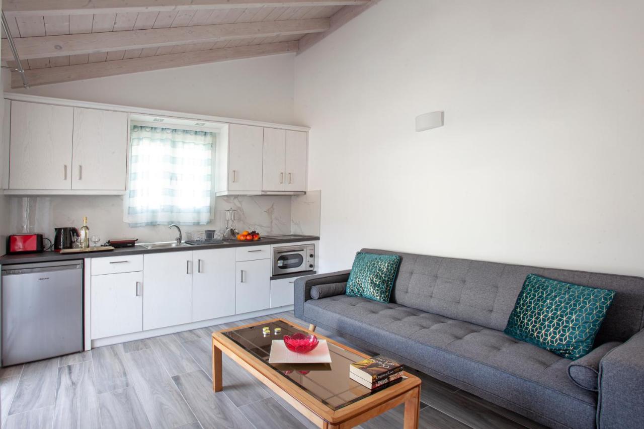 Antonis Apartments Kassiopi Luaran gambar